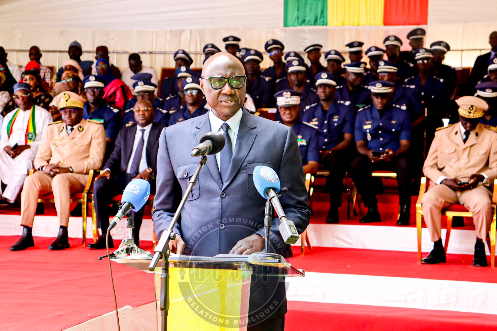 Mise en œuvre concept armée - nation rénové : le CEM Mamadou DIAW de Thiès hôte du ministre des forces armées et de la Gendarmerie nationale
